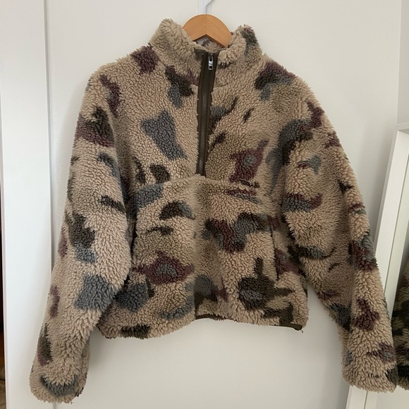 TNA fleece - Picture 1 of 1